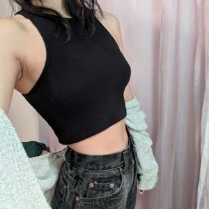 Black cropped Razer back (size: xs)